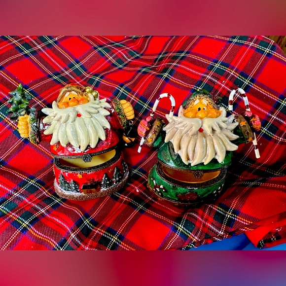 Santa boxes - Picture 1 of 4